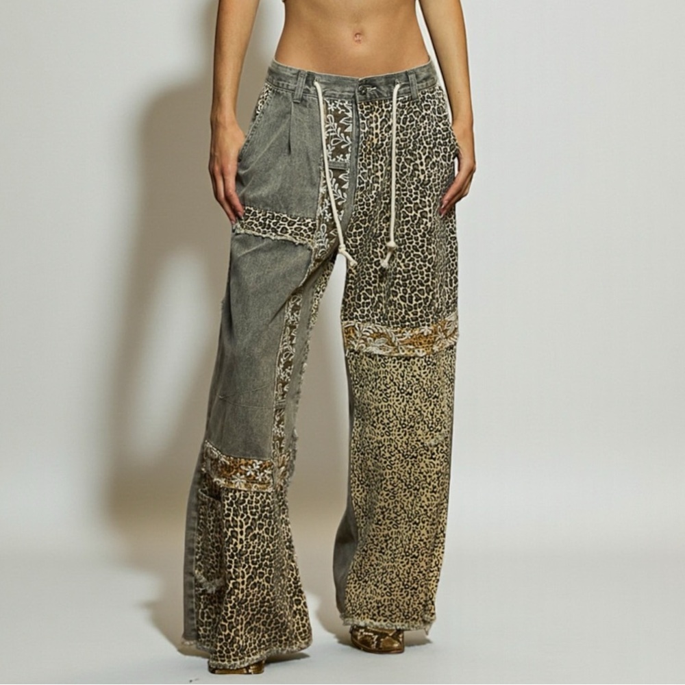 POL Women’s Printed Patchwork Leopard Denim Pants Gray/seafoam green Size Small - Picture 3 of 15